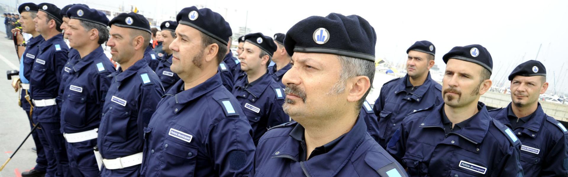Agenti della Polizia Municipale di Rimini schierati per la manifestazione del 2 Giugno.